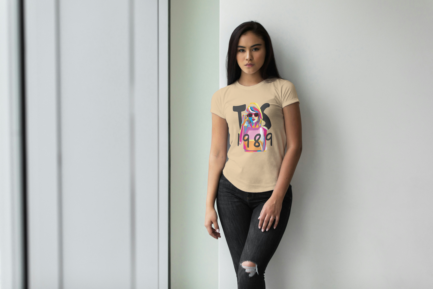 Women's Tee: The "1989 Queen" Edition - Beige